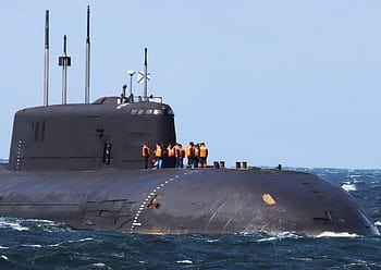 Tifón Rusia construyó este submarino de misiles nucleares masivos para