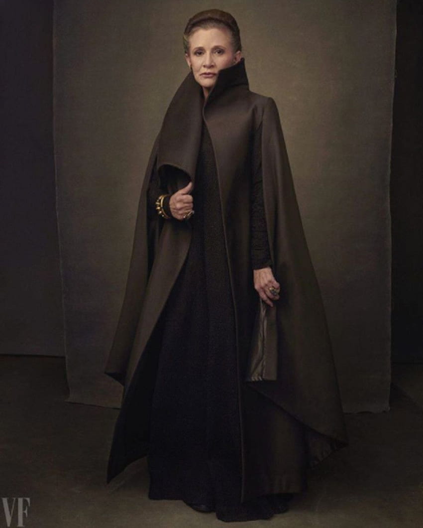 The 'Star Wars: The Last Jedi' Costume Designer Looked to Queen Elizabeth II to Dress Carrie Fisher in 2021, princess leia dress HD phone wallpaper