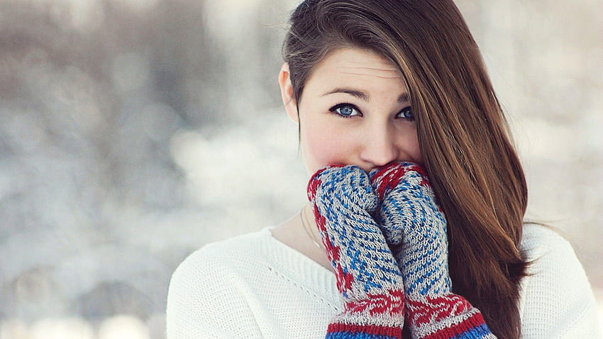 Girl Wearing Mittens in Winter 1920x1080, girl and winter HD wallpaper