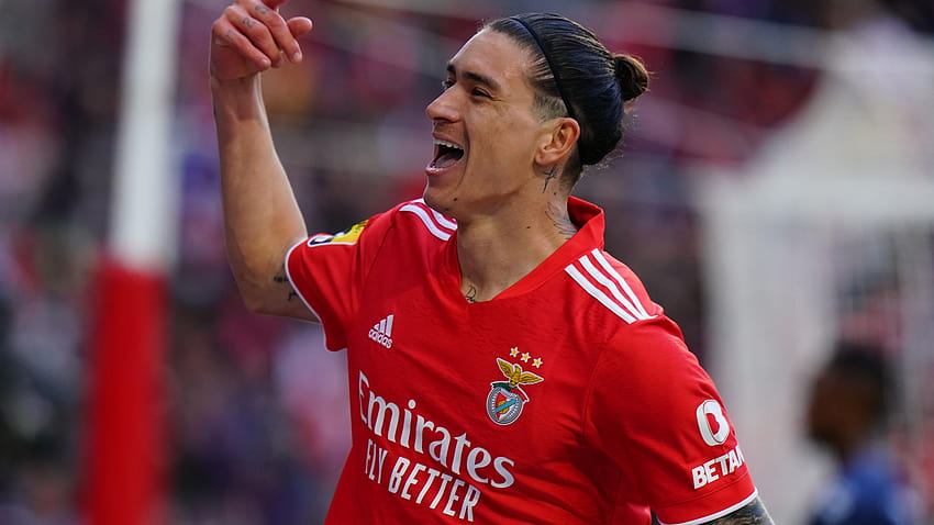 Die Verpflichtung von Manchester United, Arsenal-Transferziel Darwin Nunez von Benfica zu verpflichten, wäre „spektakulär“, sagt Diego Forlan HD-Hintergrundbild