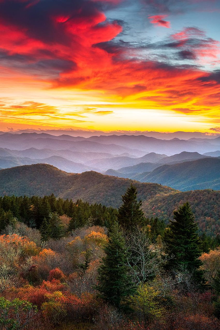 Appalachian Mountains Северна Каролина Blue Ridge Parkway Autumn Sunset Landscape Asheville NC от Dave Allen през 2022 г. HD тапет за телефон