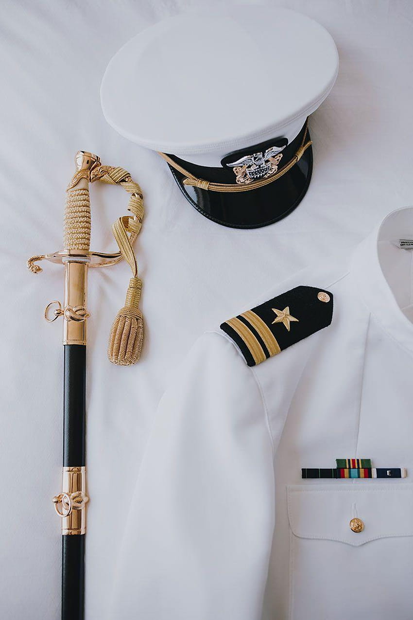 Луксозното сватбено тържество на Конър и Никол, униформа на индийския флот HD тапет за телефон
