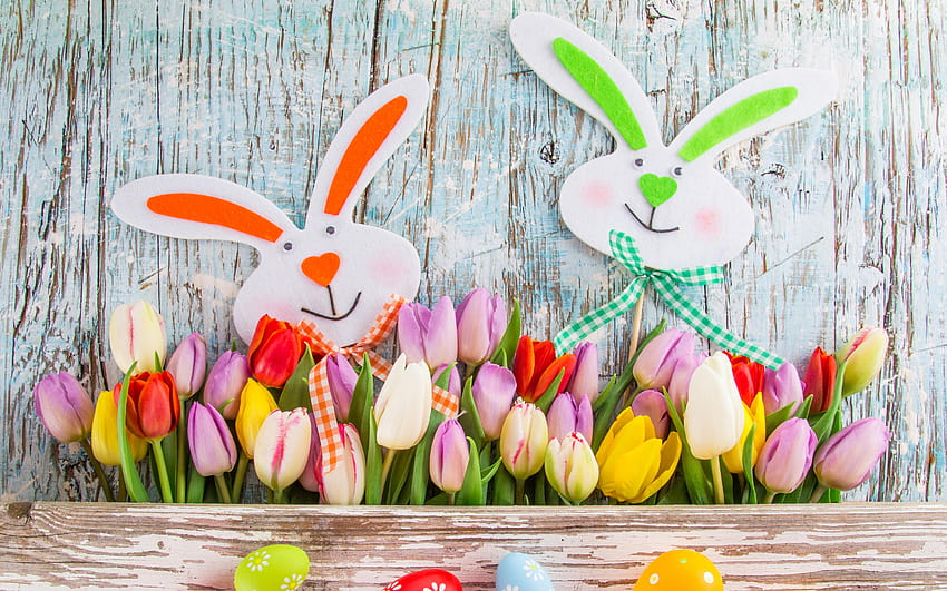 Happy Easter Decor con Bunny Faces e Tulipani, faccia da coniglietto pasquale Sfondo HD