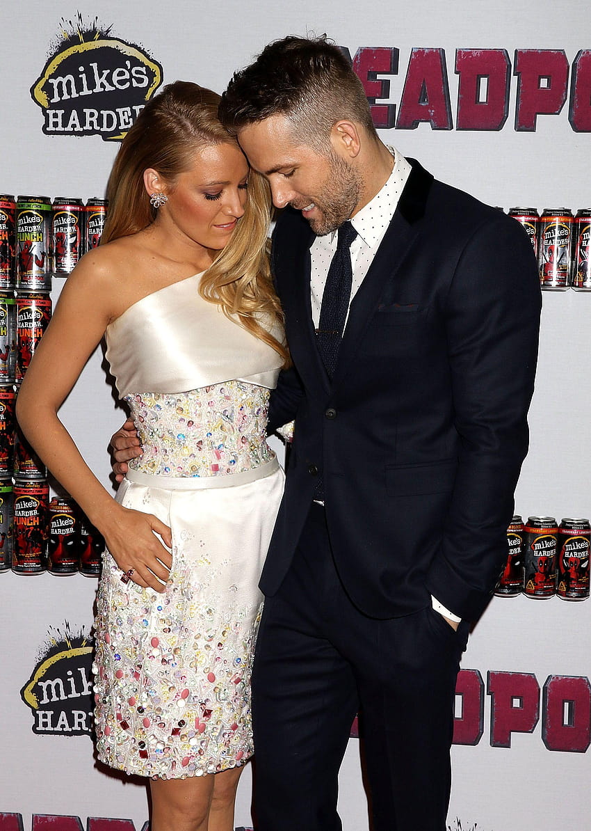 Blake Lively and Ryan Reynolds' 30 Best Couple Moments – Blake HD phone wallpaper