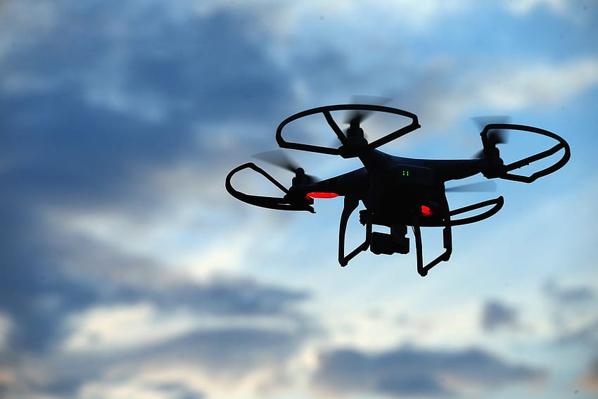 The FAA has issued nearly 23,000 drone pilot licenses in just three months, uav pilot HD wallpaper