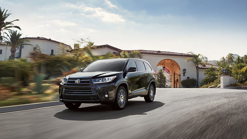 How the 2017 Toyota Highlander Differs from the 2016 Toyota Highlander HD wallpaper