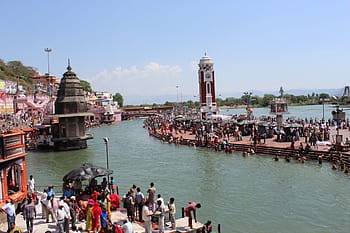 What are Haridwar and Rishikesh Famous for?