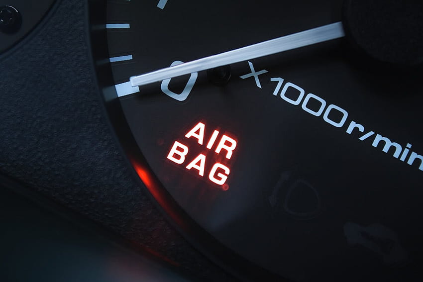 How your car's airbags keep you safe HD wallpaper