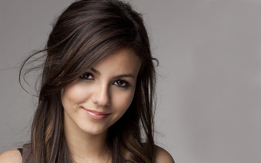 Victoria Justice, Women, Face, Brunette, Brown Eyes / and Mobile Backgrounds, women brown eyes HD wallpaper
