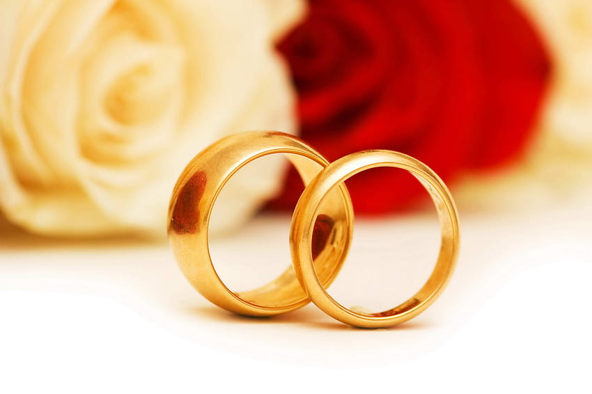 A Couple Gold Wedding Ring Flatlay with Flower Surface Pattern Stock Image  - Image of decoration, gold: 228924873