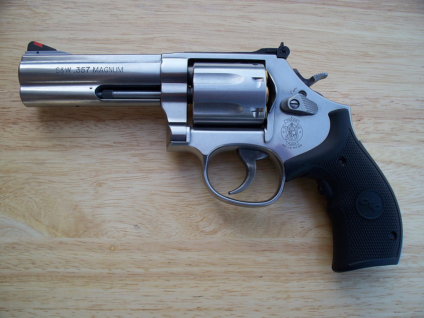 Temui 5 Pistol Smith & Wesson Terbaik yang Pernah Dibuat Wallpaper HD
