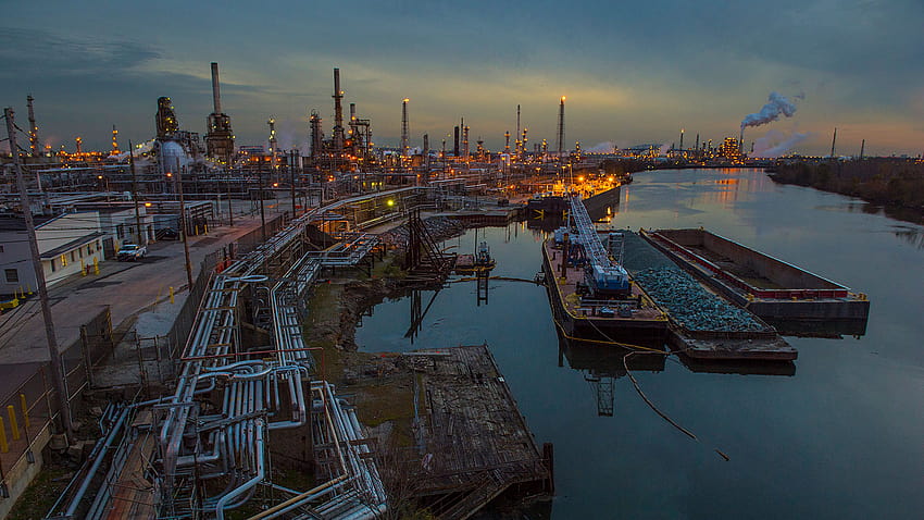 À venda: a maior refinaria de petróleo da Costa Leste papel de parede HD