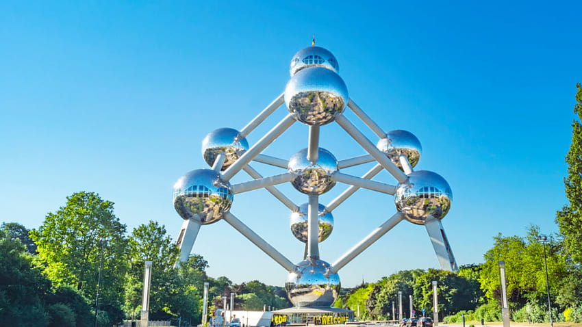 Why Emotionally Intelligent People Embrace the Atomium Rule HD wallpaper