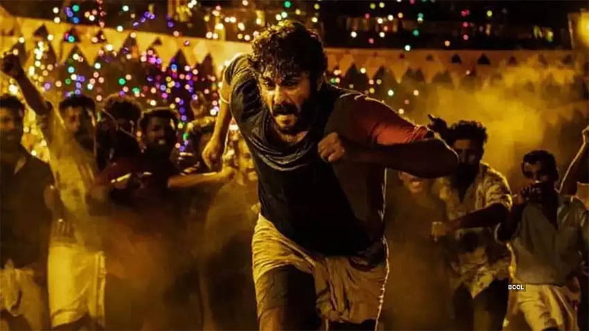 Ajagajantharam Movie Review: Une histoire fragile avec des séquences de combat massives Fond d'écran HD