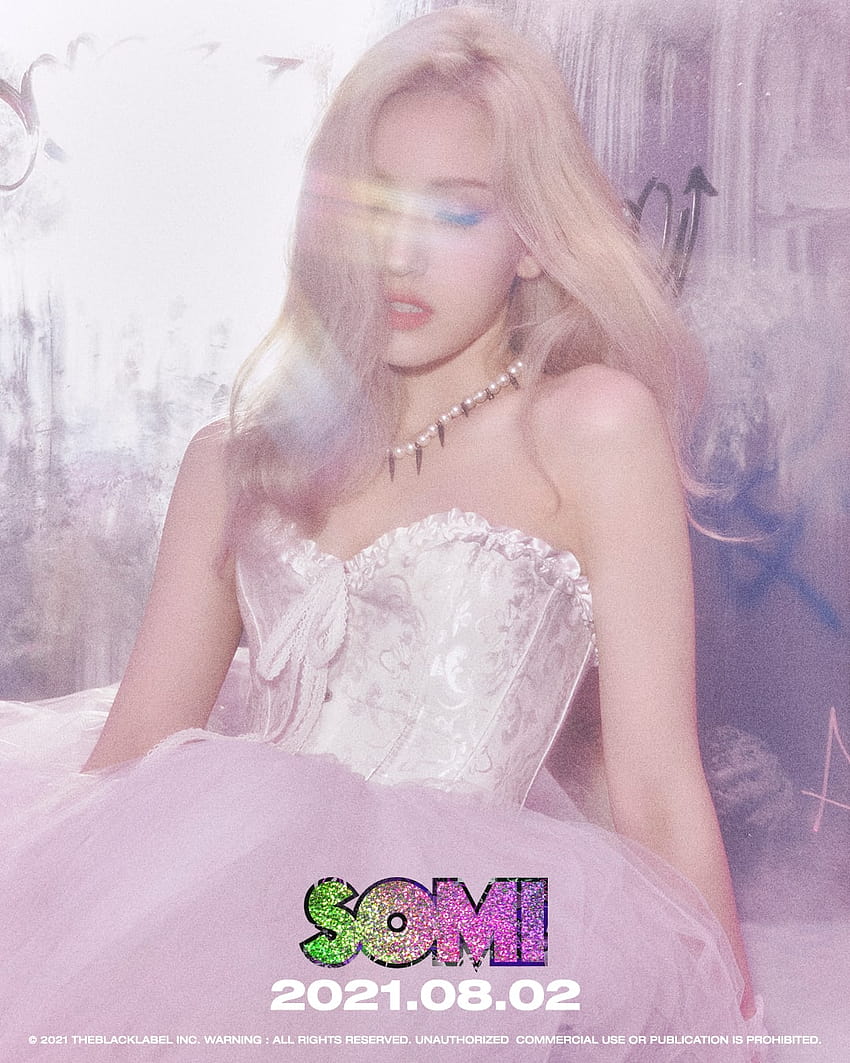 Watch: Somi Stars In A Charming Love Story For “DUMB DUMB” Comeback MV, somi xoxo HD phone wallpaper