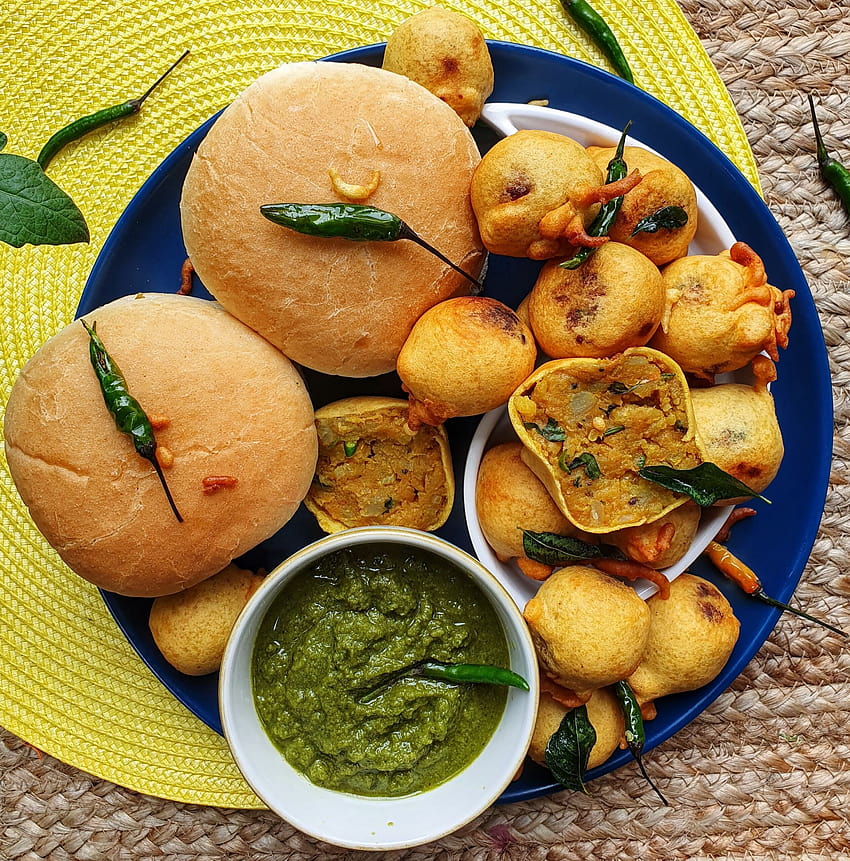 Batata Vadas, cibo di strada indiano Sfondo del telefono HD