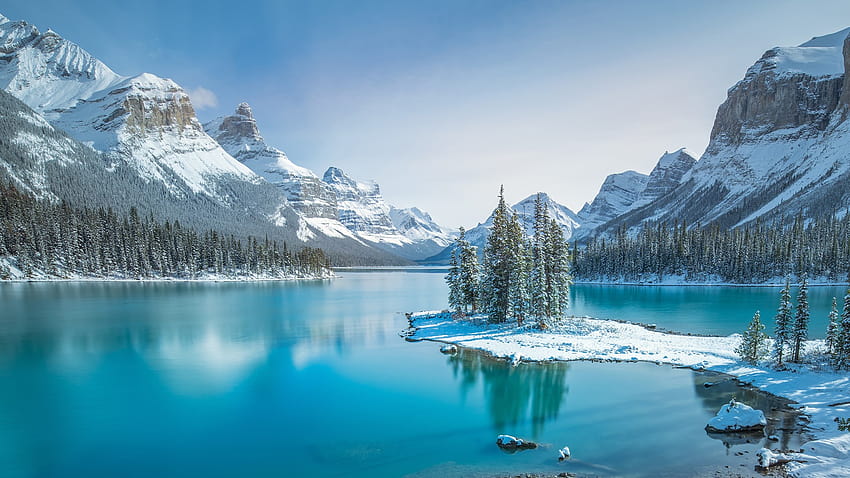 : nature, landscape, mountains, river, water, Jasper National Park, Alberta National Park, Canada, Maligne Lake, snow, spruce, lake, rocks 1920x1080 HD wallpaper
