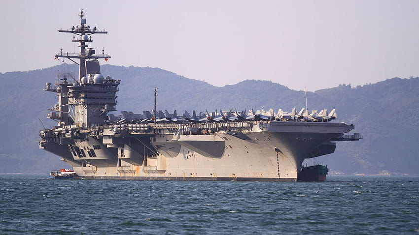 Ein US-Flugzeugträger ankert zum ersten Mal seit dem Krieg vor Vietnam: Parallelen: NPR, Flugzeugträger der US-Marine HD-Hintergrundbild