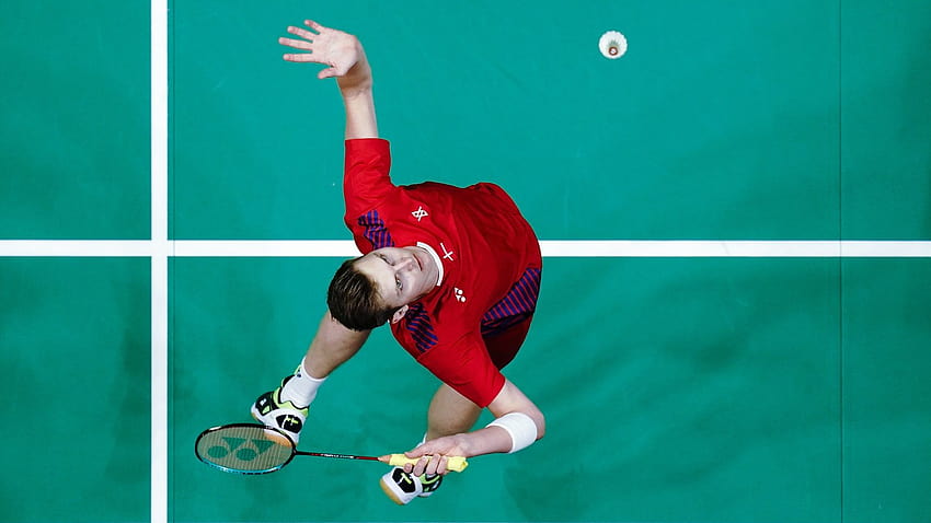 Can Viktor Axelsen retain his badminton world champion title? HD wallpaper