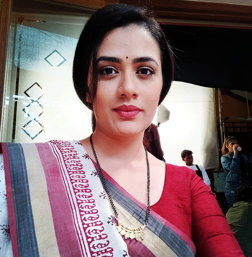 Girija Oak Marathi Schauspielerin 32 HD-Handy-Hintergrundbild