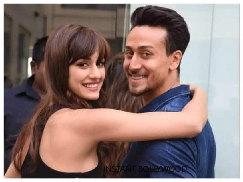 Have Disha Patani and Tiger Shroff moved in together amidst lockdown? Find out, tiger shroff and disha patani HD wallpaper