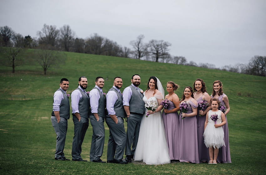 One of my favorite bridal party group poses when there's gorgeous flowers  and a train involved... 😍 Bride @robyn.grogg Florals @scap... | Instagram