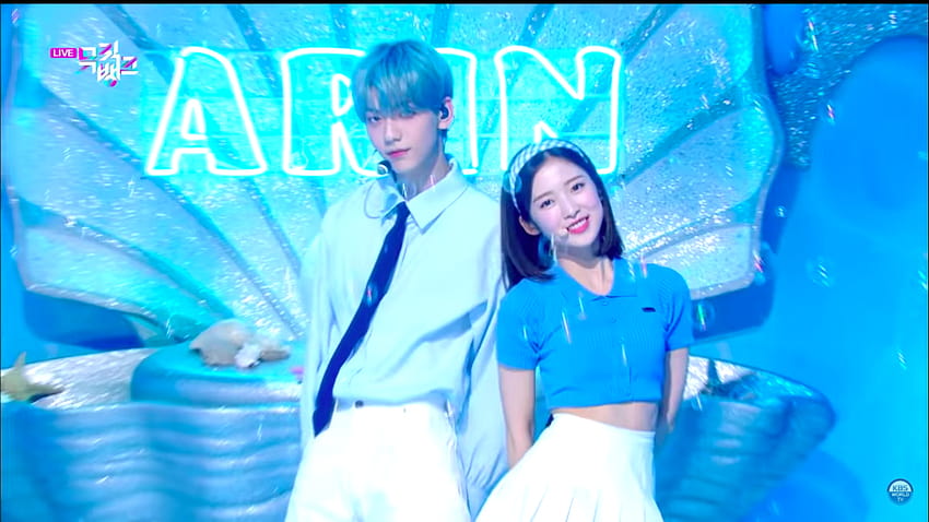 Devenir le couple MC, Sweetness du duo Soobin TXT et Arin Oh My Girl sur la scène 'Music Bank', dolphin oh my girl Fond d'écran HD