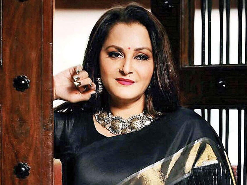 Jaya Prada contemplated suicide when her morphed went viral on social media, claims Azam Khan attempted an acid attack on her HD wallpaper