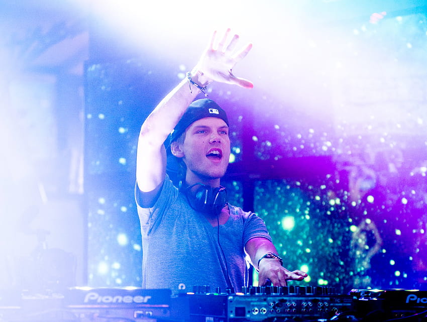 Avicii's Death Left Many Questions. Will His New Music Provide Answers?, tim bergling HD wallpaper