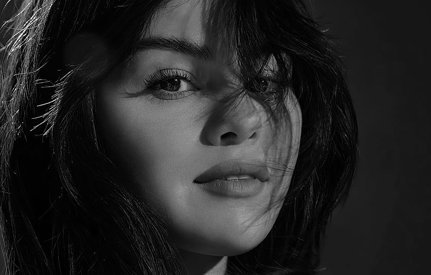 girl, face, hair, shadow, actress, lips, black and white, Selena Gomez , section девушки, selena gomez black and white HD wallpaper