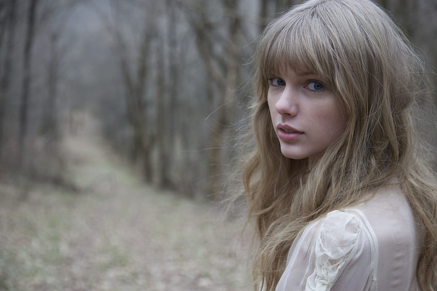 Teen Idols 4 You: von Taylor Swift im Musikvideo: Safe & Sound, sicher und gesund Taylor Swift HD-Hintergrundbild
