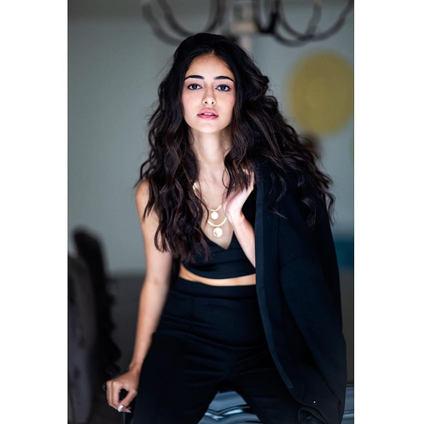 Ananya Pandey Cute Latest Ananya Panday [1080x1080] for your , Mobile & Tablet, 1080x1080 cute HD phone wallpaper