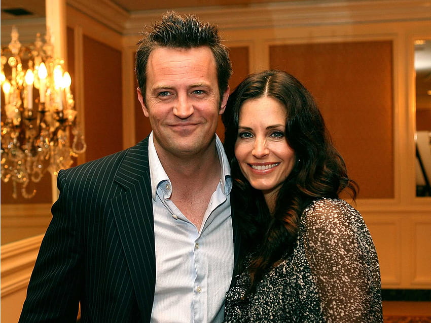 Monica and Chandler are not dating in real life, but that, monica and chandler mondler HD wallpaper