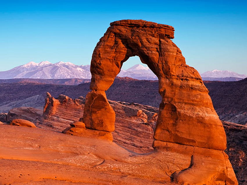 The most beautiful places in the US, red desert panorama arches national park HD wallpaper