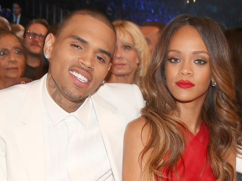 Here's how Rihanna and Chris Brown avoided a run in at Drake's birtay; Deets Inside HD wallpaper