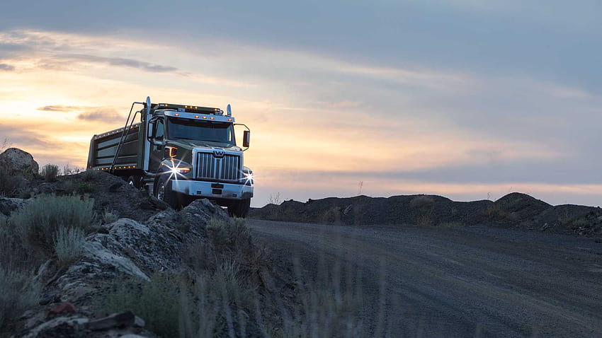 Western Star 49X Revealed As Daimler's New Workhorse Vocational Truck HD wallpaper