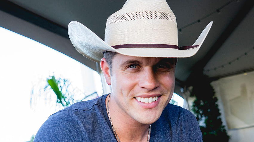 Dustin Lynch Literally Never Takes Off His Cowboy Hat And I Have 16 HD wallpaper