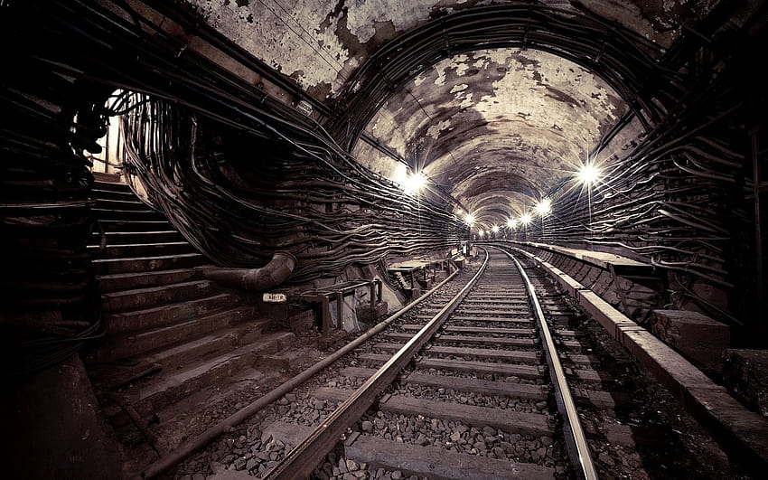Transporte ligero del tubo del túnel ferroviario del tren creativo fondo de pantalla
