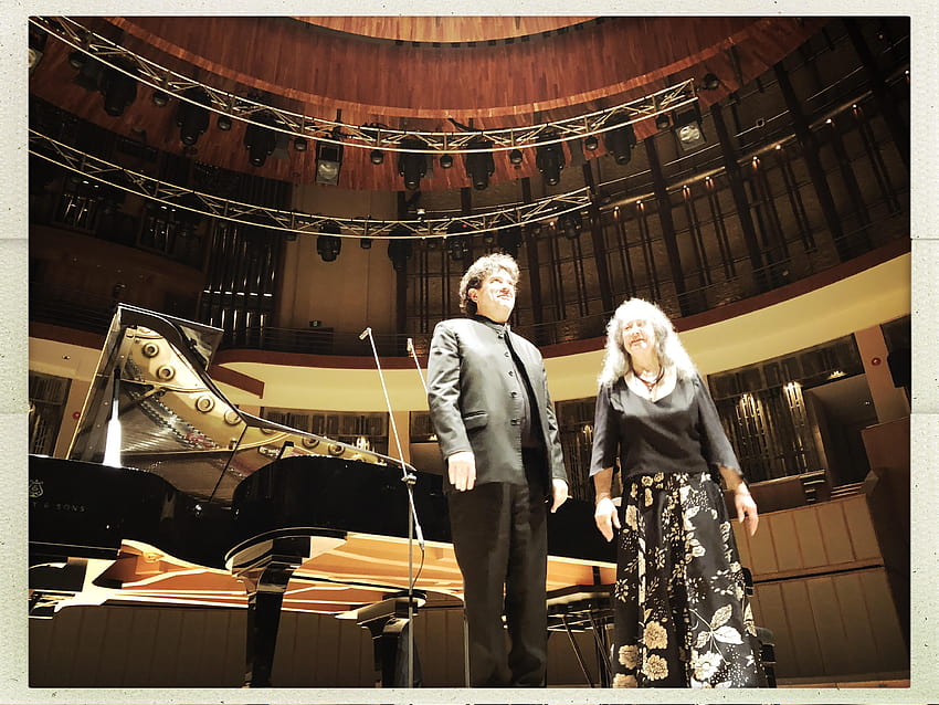 Concert Review: Singapore International Piano Festival – Martha, romantic recital HD wallpaper