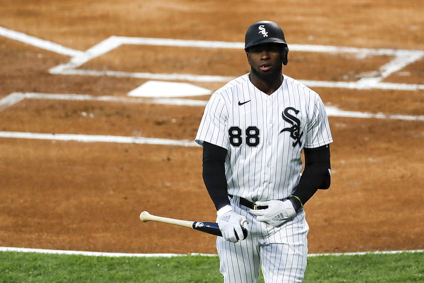 Luis Robert: Chicago White Sox CF cleared for rehab assignment HD