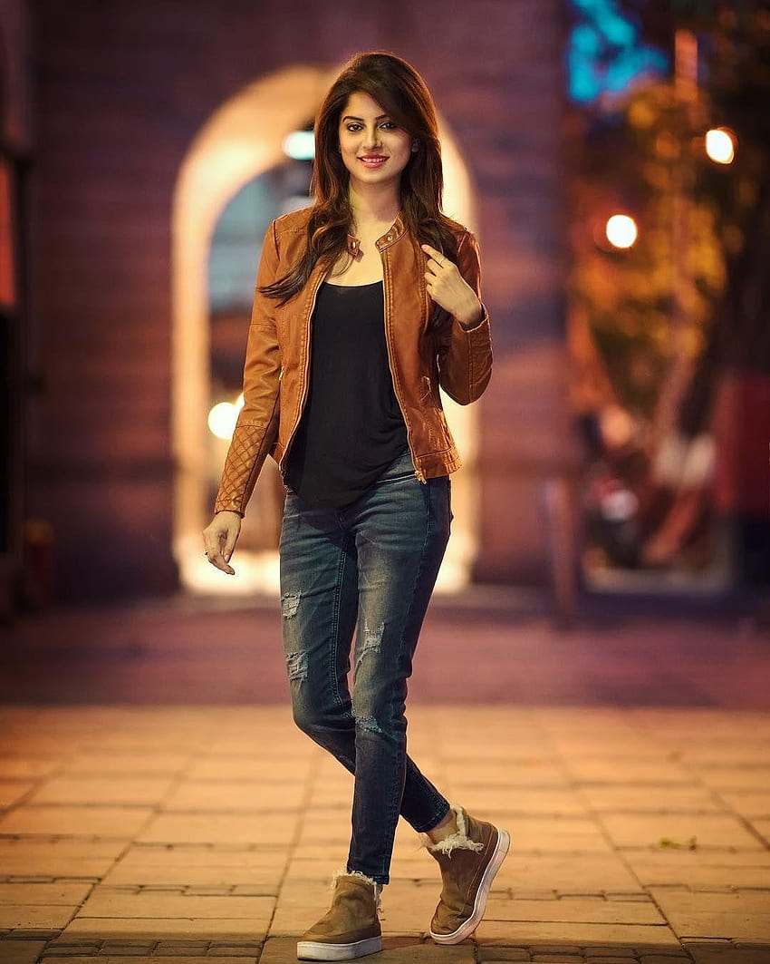 Girl in Fashion Stylish Jeans Stock Image - Image of caucasian, full:  30049817