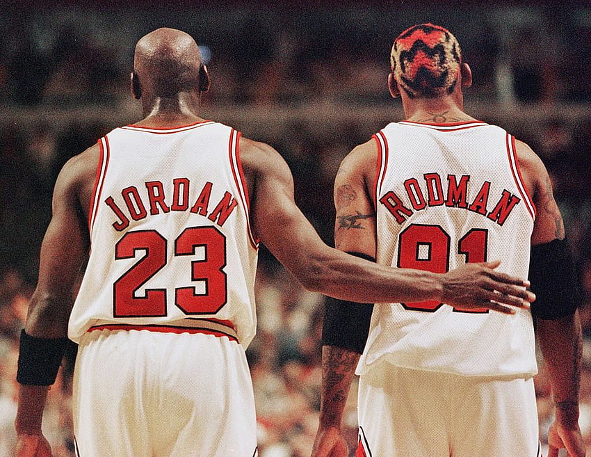 Dennis Rodman tiene una visión única de cómo se comparan LeBron James y Michael Jordan, michael jordan y scottie pippen fondo de pantalla