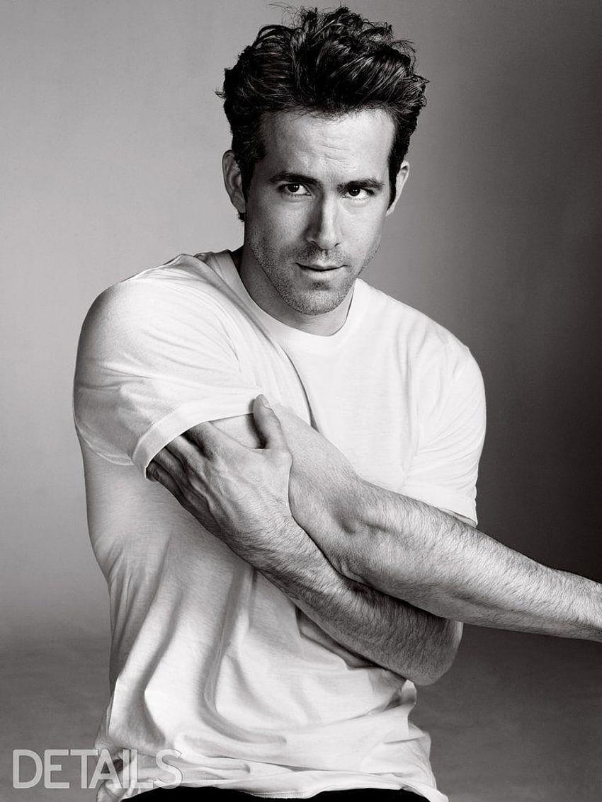 Ryan Reynolds Struck A Hot Pose For The Junejuly 2011 Issue Of Ryan Reynolds 2018 Hd Phone 