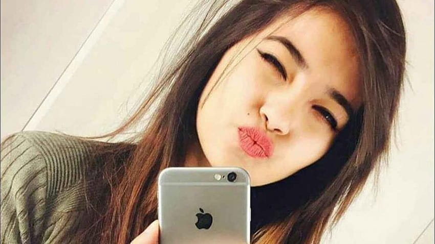Facebook Profili İçin En Yeni 22 Sevimli Ve Şık Kız Dp, instagram dp HD duvar kağıdı