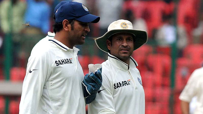 Saw MS Dhoni's acumen and told BCCI that he is the next captain: Sachin Tendulkar, dhoni and sachin HD wallpaper
