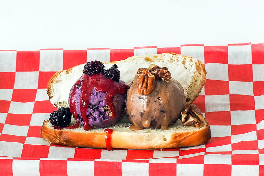 Ice cream hoagies from Weckerly's, tehina ice cream sandwiches from K'Far and other new frozen treats you have to try in Philadelphia right now HD wallpaper