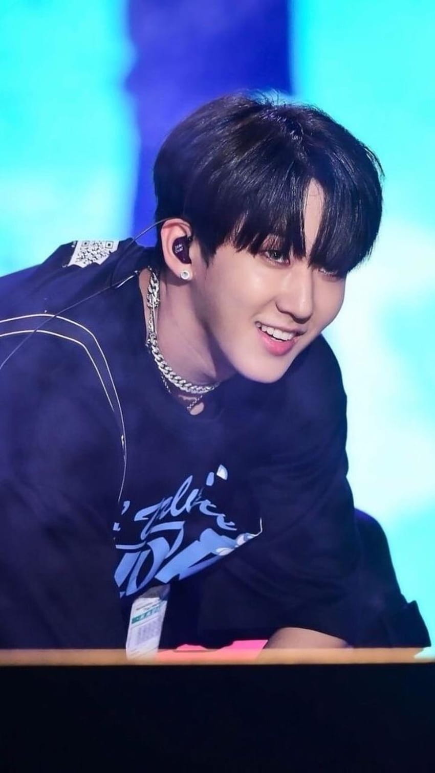 wow he's so beautiful discovered by 눈, seo changbin HD phone wallpaper