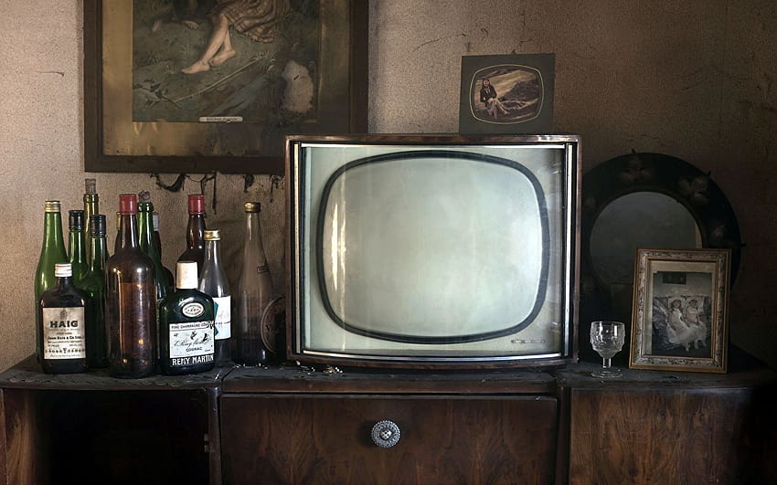 televisão de garrafas velhas antigas, aparelho de tv papel de parede HD