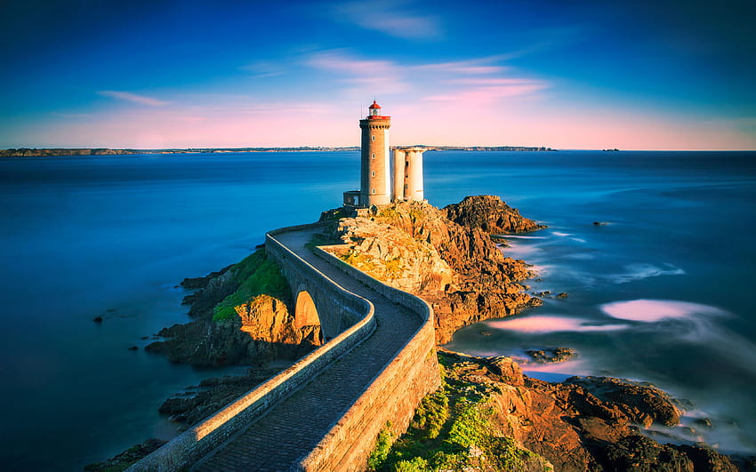 Phare du Petit Minou Leuchtturm in der Reede von Brest steht in HD-Hintergrundbild