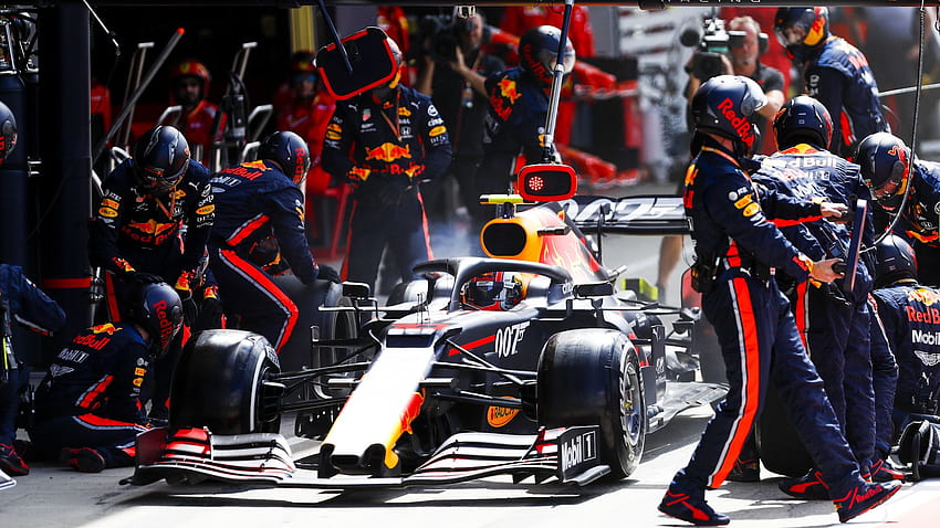 Watch Red Bull Break Pit Stop World Record At British HD wallpaper